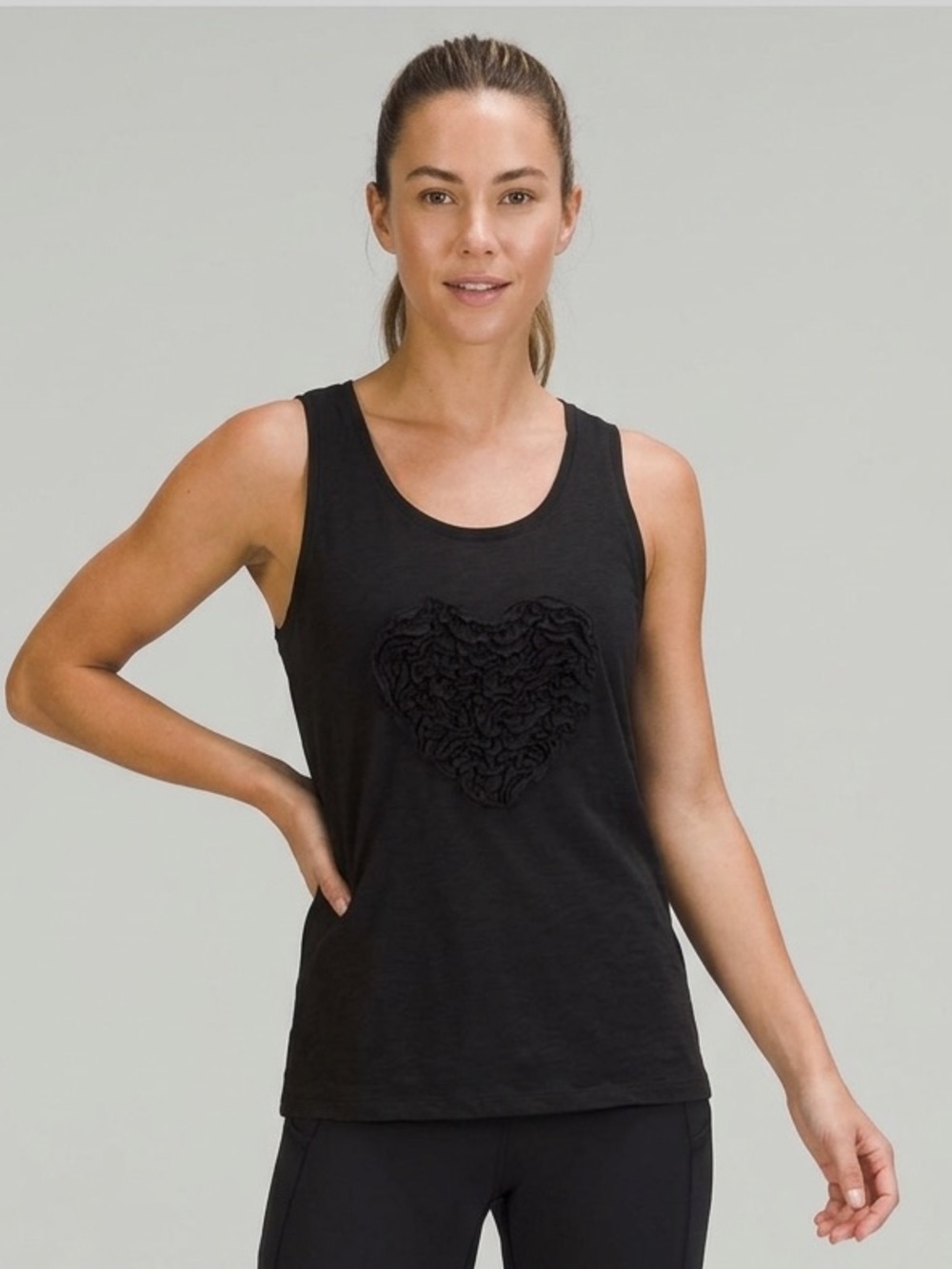 Justify Black Sleeveless Tank Top with Textured Heart Detail Women’s Large #23
